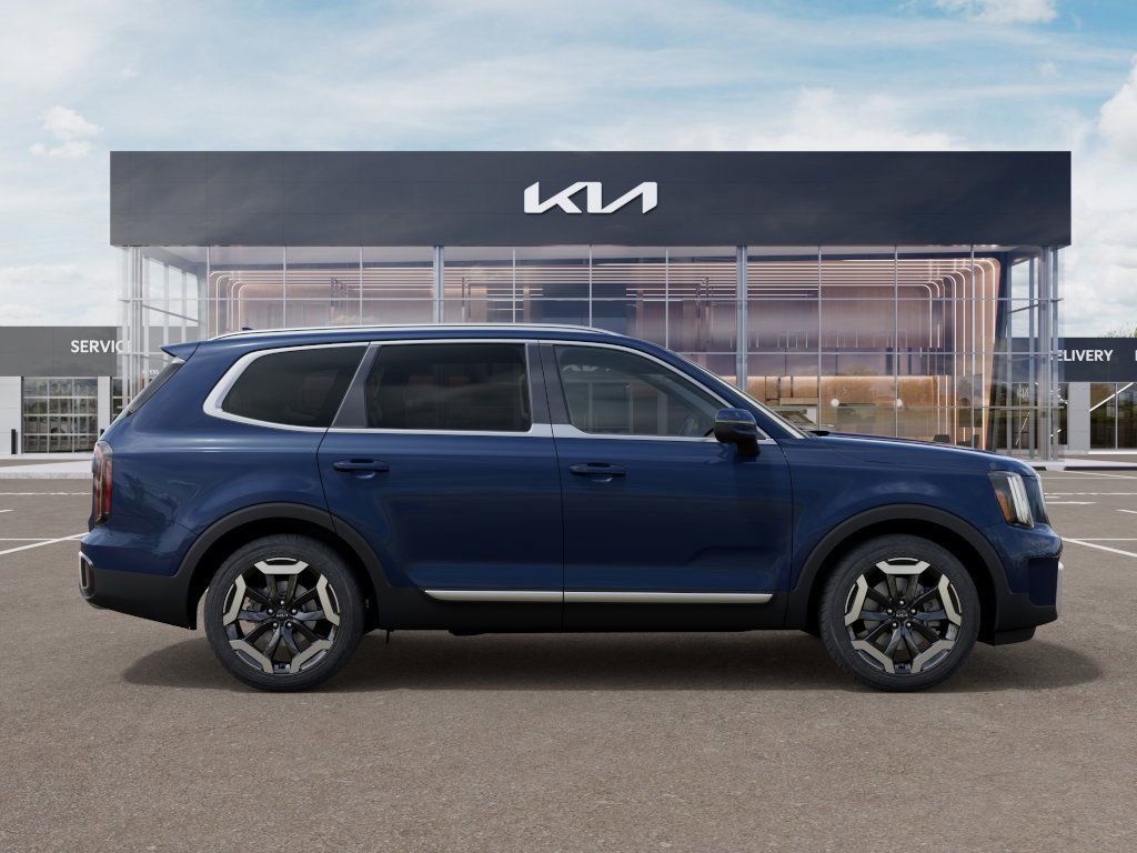 2025 Kia Telluride EX photo 4