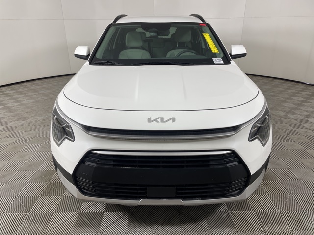 2025 Kia Niro EX photo 3