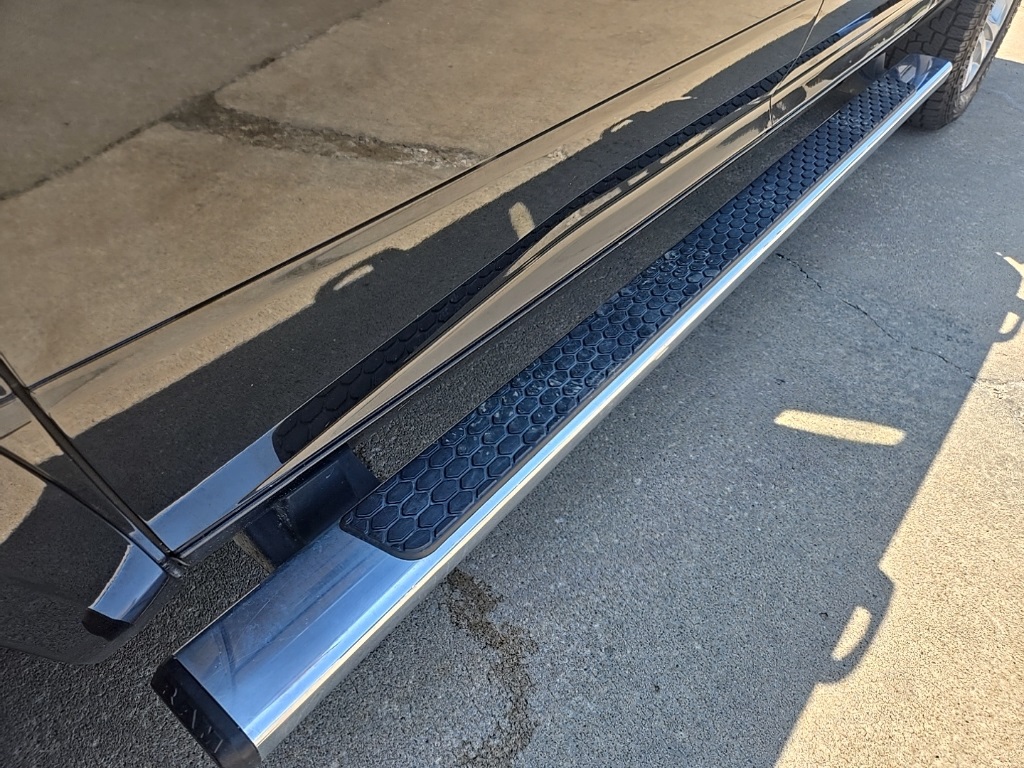 2017 Ram 1500 Laramie photo 21