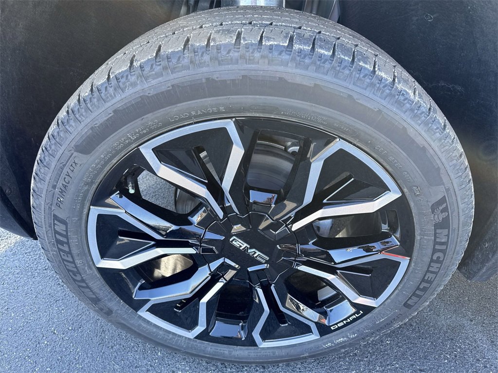 2025 Gmc Sierra EV Denali photo 16
