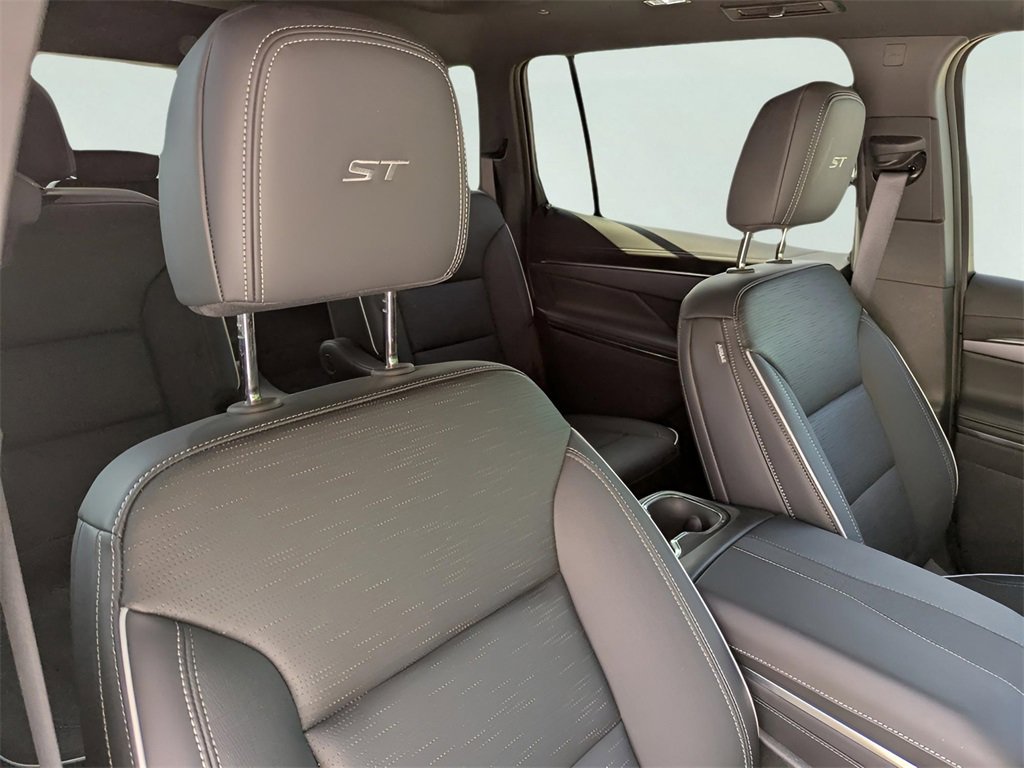 2025 Buick Enclave Sport Touring photo 19