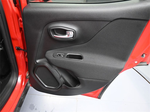 2021 Jeep Renegade Latitude photo 34