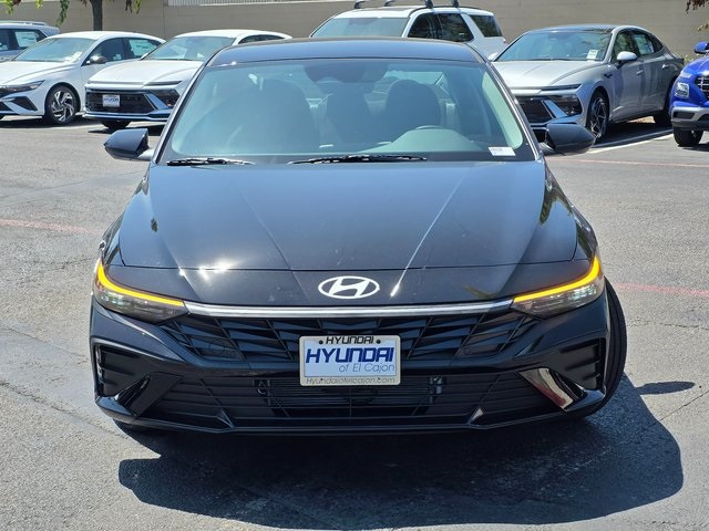 New 2025 Black Hyundai Blue image 3