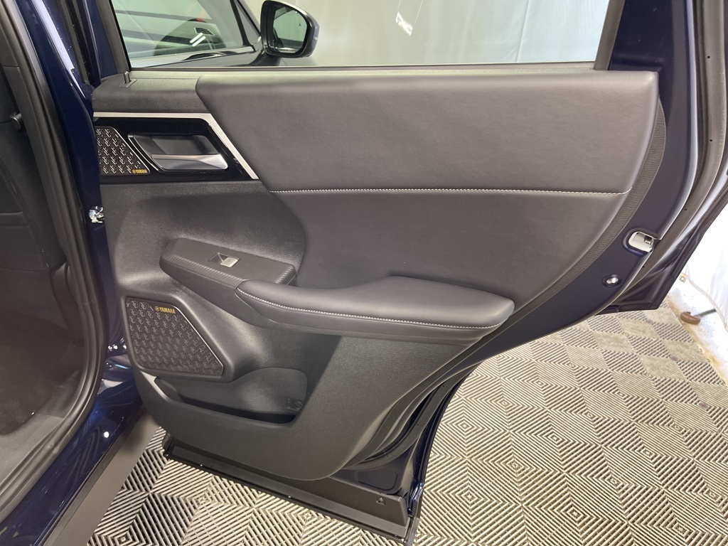 2025 Mitsubishi Outlander SE photo 31