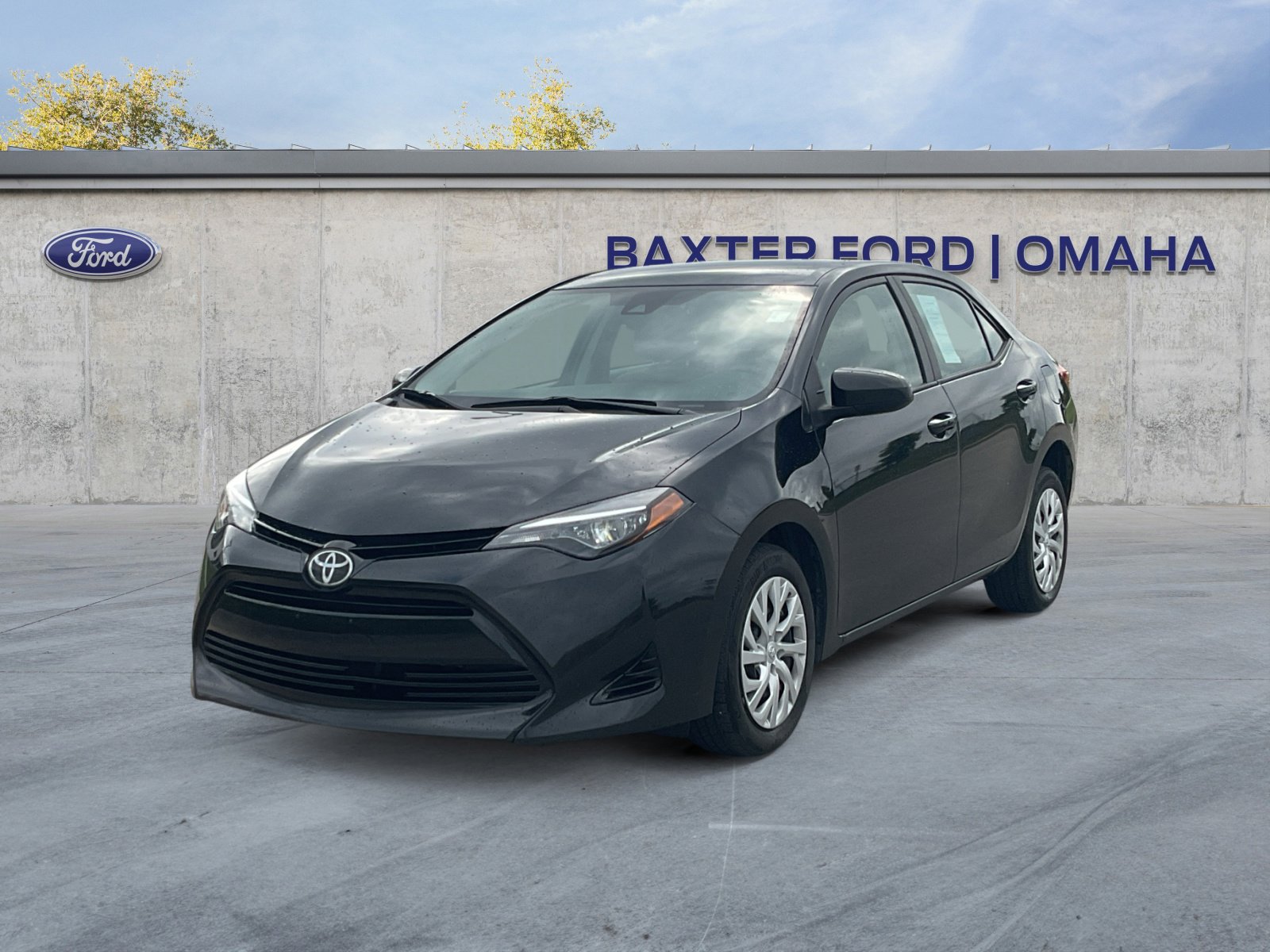 2018 Toyota Corolla LE photo 14