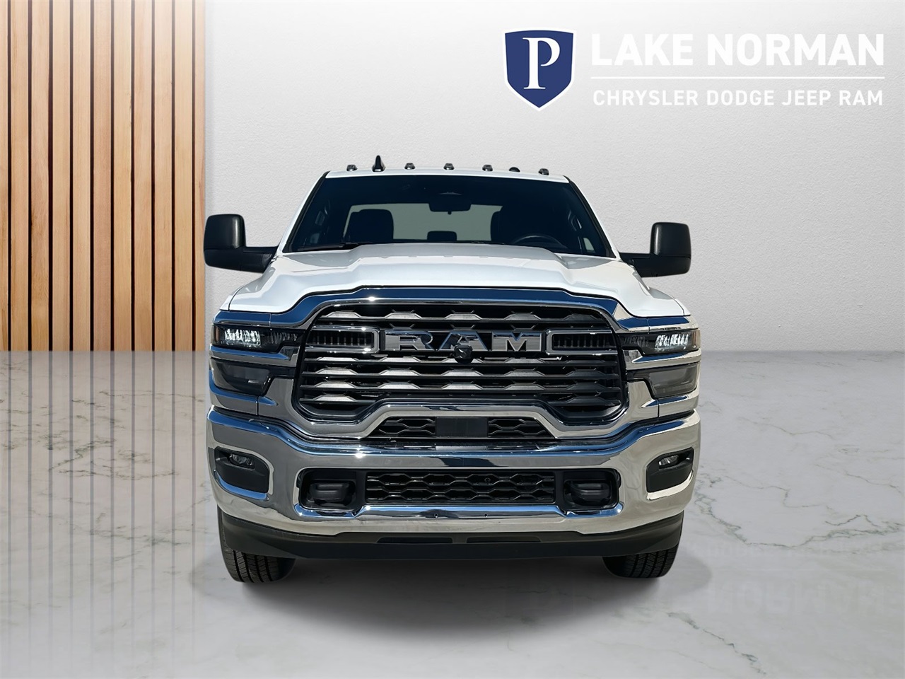 2025 Ram 2500 Tradesman photo 2