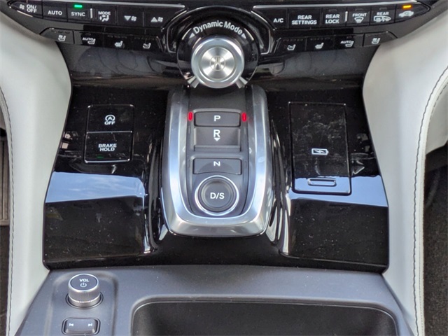 2026 Acura MDX SH-AWD Advance photo 19
