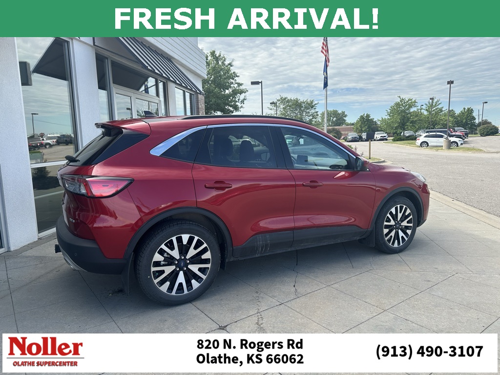 2020 Ford Escape SEL photo 6