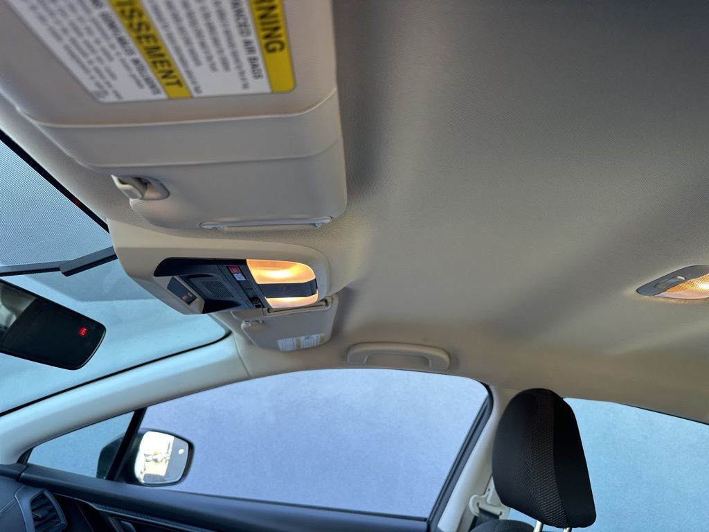 2018 Subaru Impreza 2.0i Premium photo 17