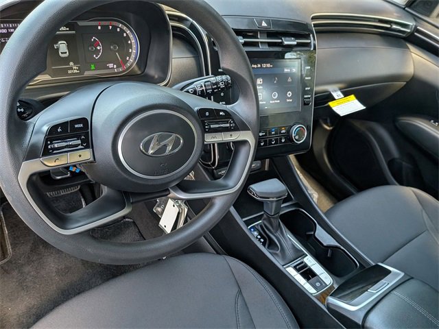 2023 Hyundai Tucson SE photo 13