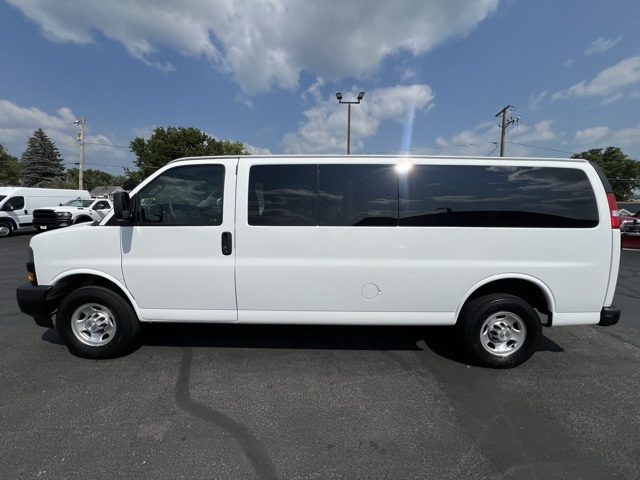 2023 Chevrolet Express 3500 LS photo 16