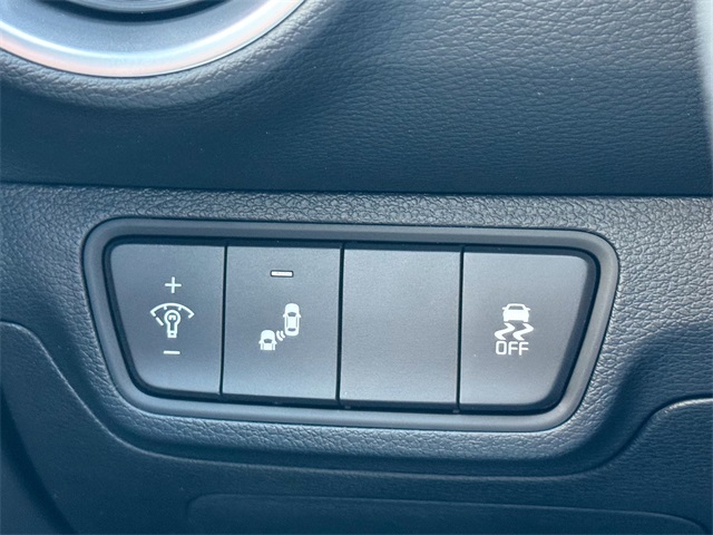 2024 Kia Forte GT-Line photo 35