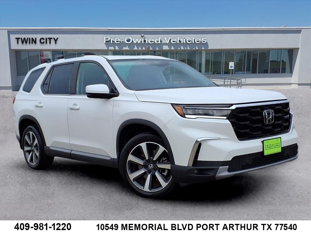 2023 Honda Pilot Touring's photo