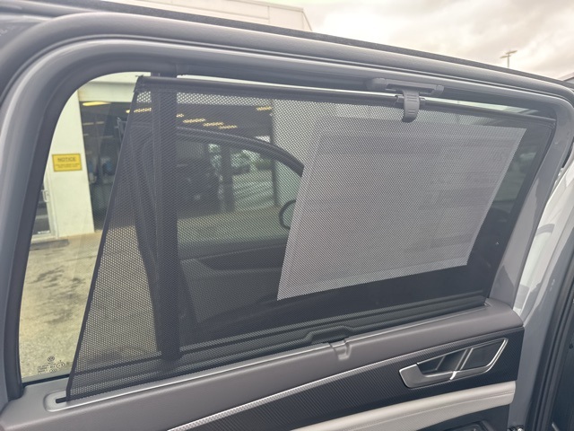 2025 Volkswagen Atlas Peak Edition SE photo 22