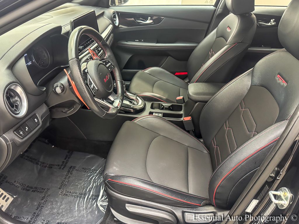 2023 KIA FORTE - Image 10