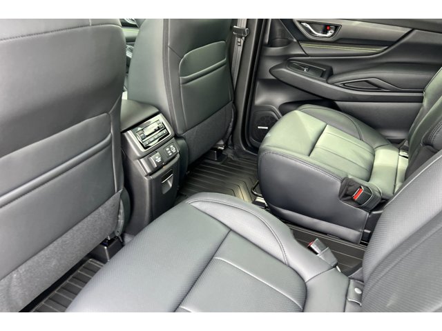 2025 Subaru Ascent Onyx Edition Touring photo 39
