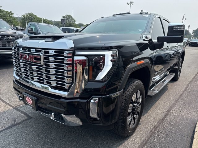2025 Gmc Sierra 2500 HD Denali photo 2