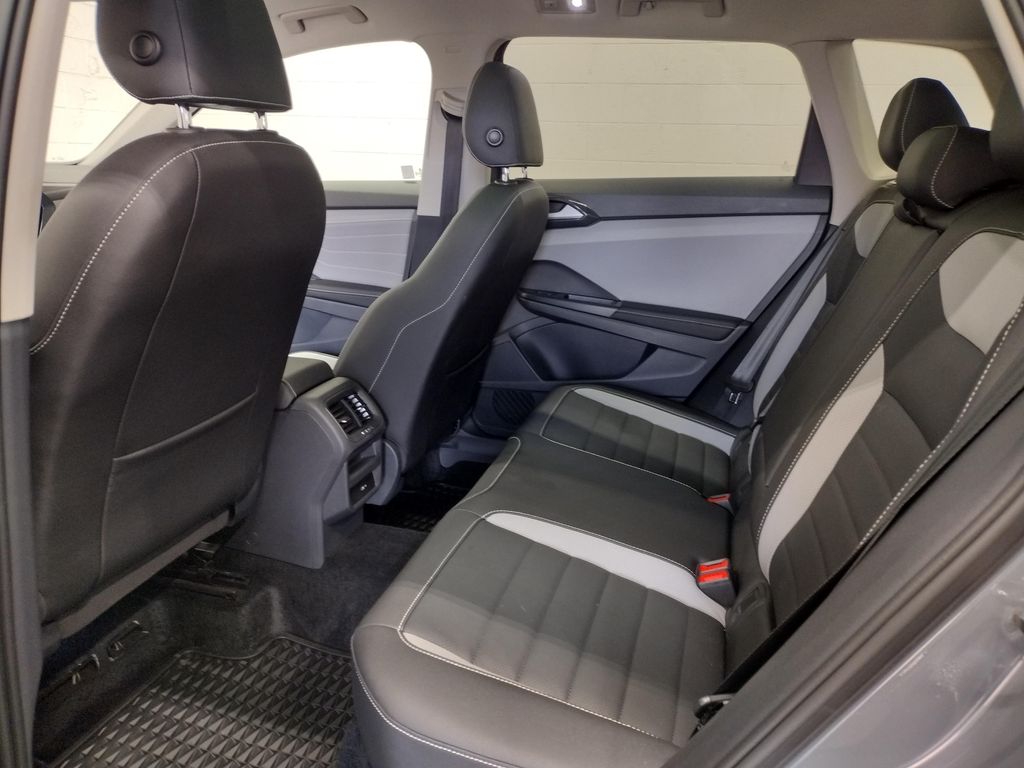2024 Volkswagen Taos SEL photo 19