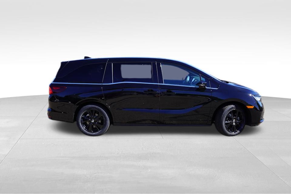 2024 Honda Odyssey Sport photo 2