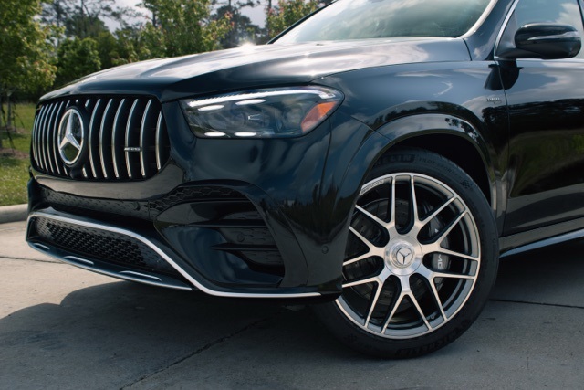 2025 Mercedes Benz GLE AMG 53 4MATIC photo 2