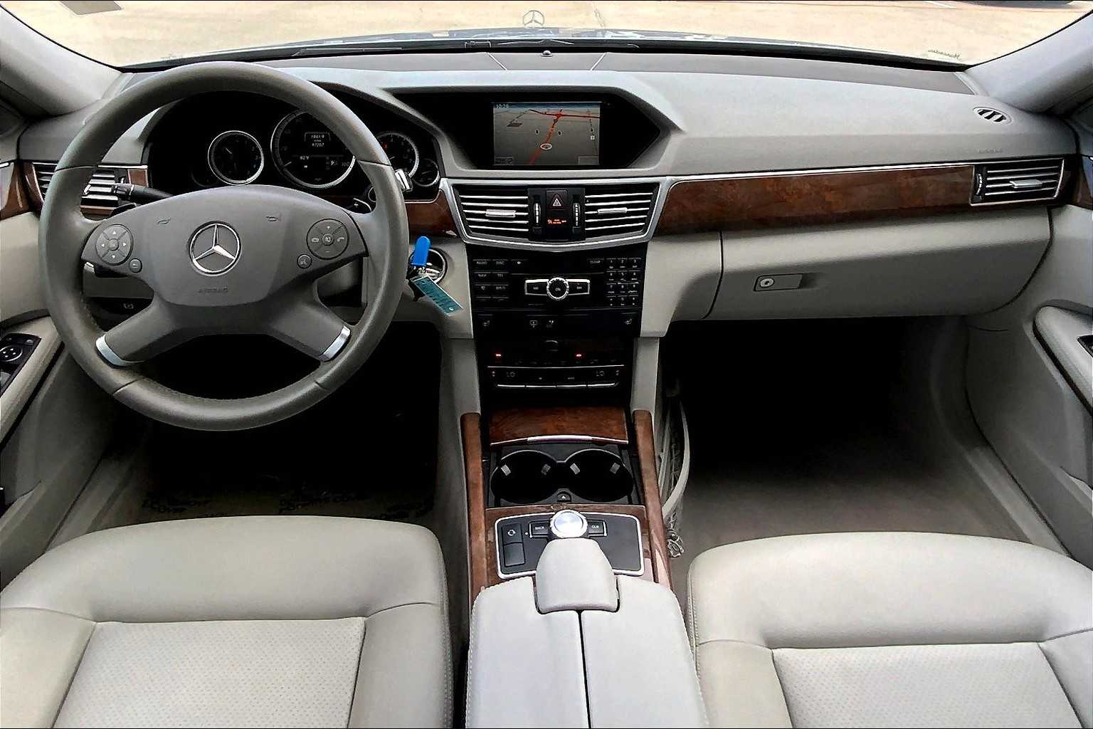 2013 Mercedes Benz E 350 photo 13