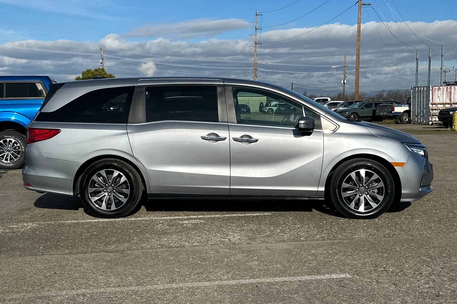 2024 Honda Odyssey EX-L photo 3