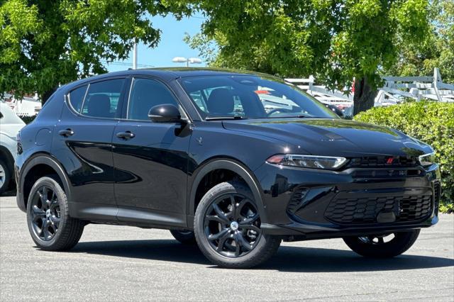 2024 Dodge Hornet GT photo 2