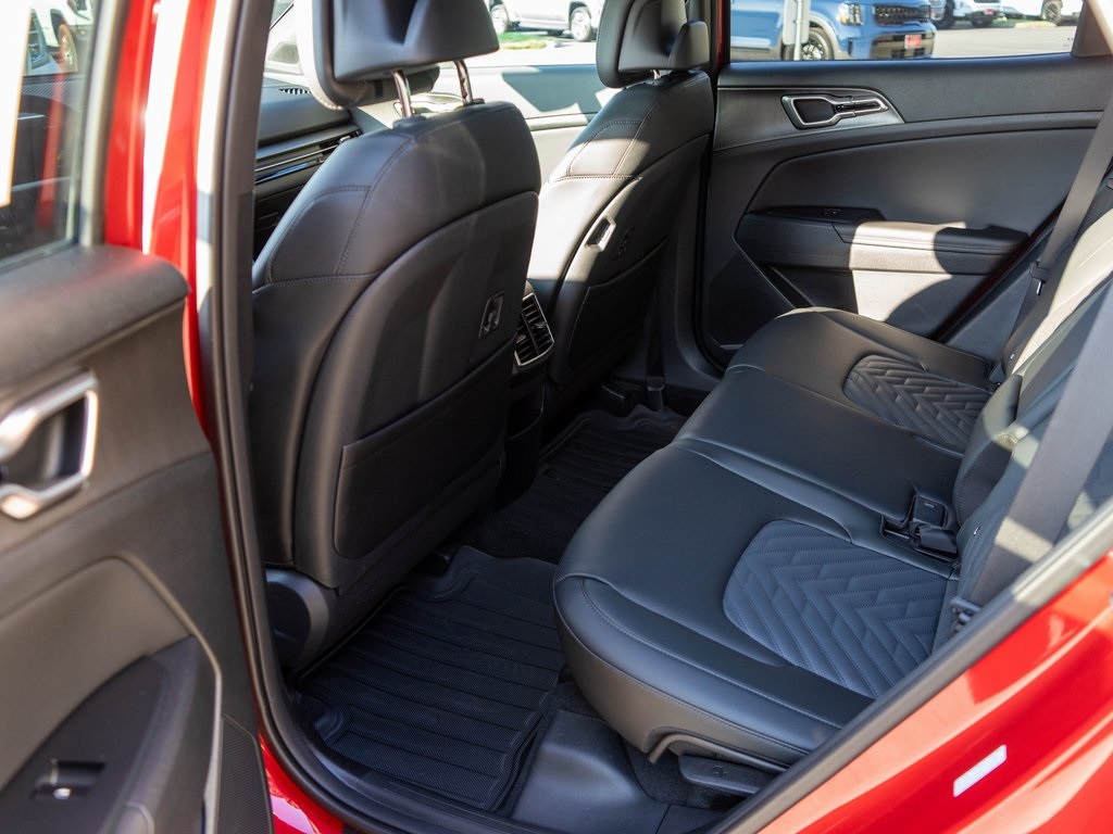 2026 Kia Sportage X-Line photo 12