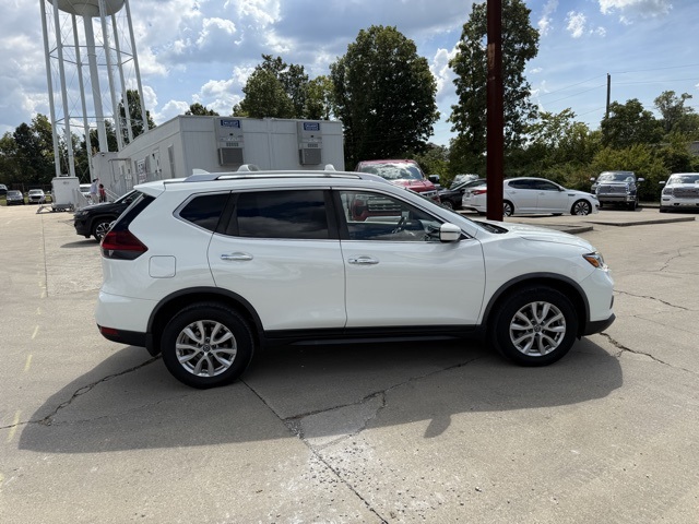 2020 Nissan Rogue SV photo 3