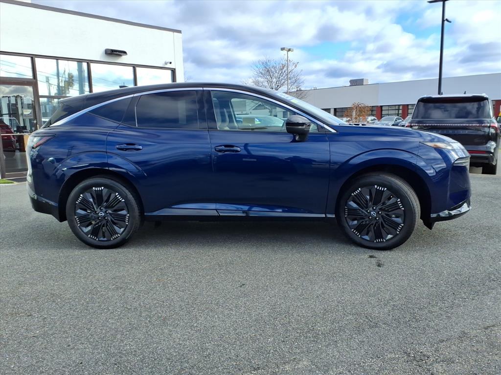 2025 Nissan Murano Platinum photo 3