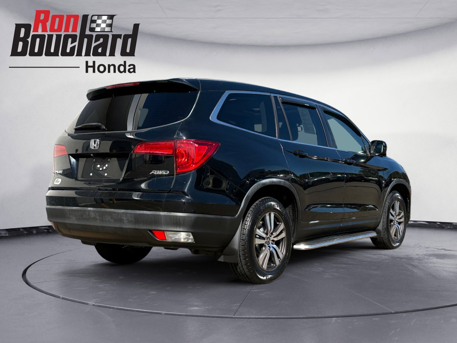 2016 Honda Pilot EX-L photo 2