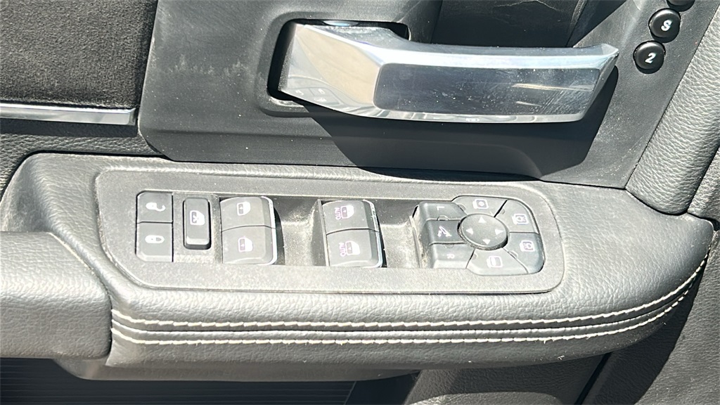 2025 Ram 2500 Laramie photo 18