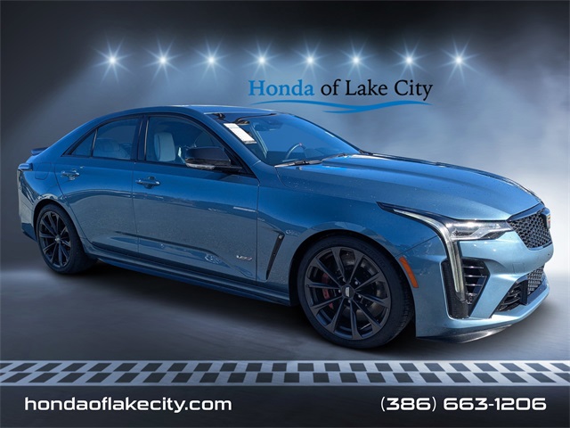 2023 Cadillac CT4 V-Series Blackwing's photo