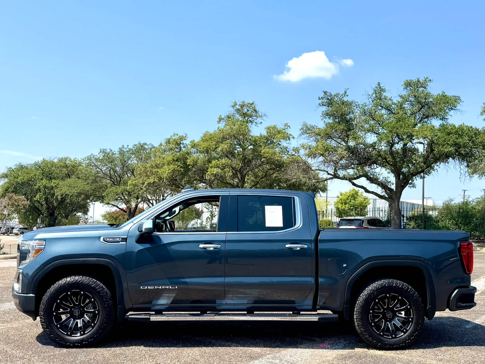 2019 Gmc Sierra 1500 Denali photo 2