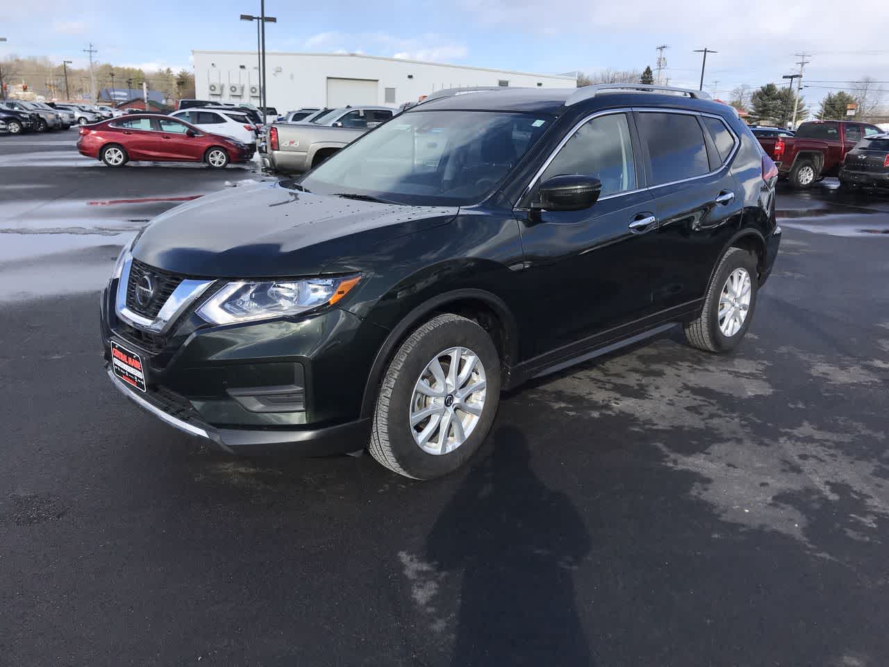 2020 Nissan Rogue SV's photo