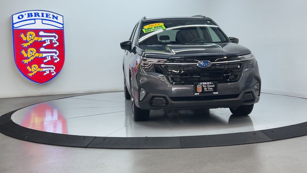 2025 Subaru Forester Touring photo 2