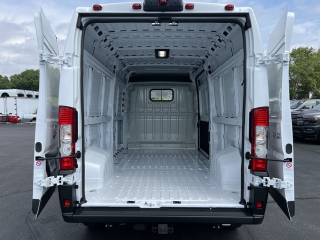 2025 Ram ProMaster 3500 photo 13