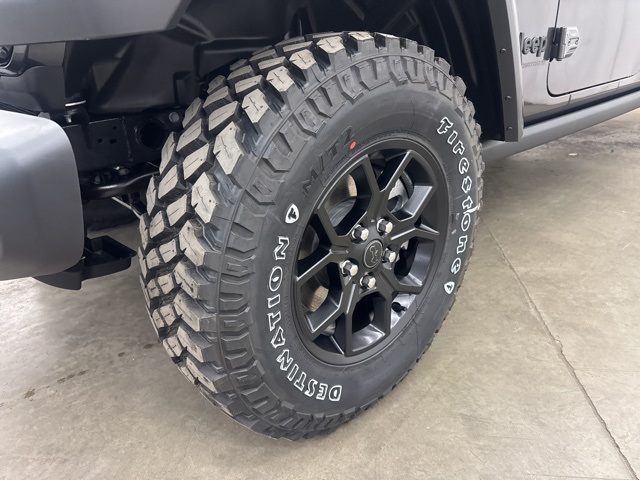 2025 Jeep Gladiator Willys photo 4