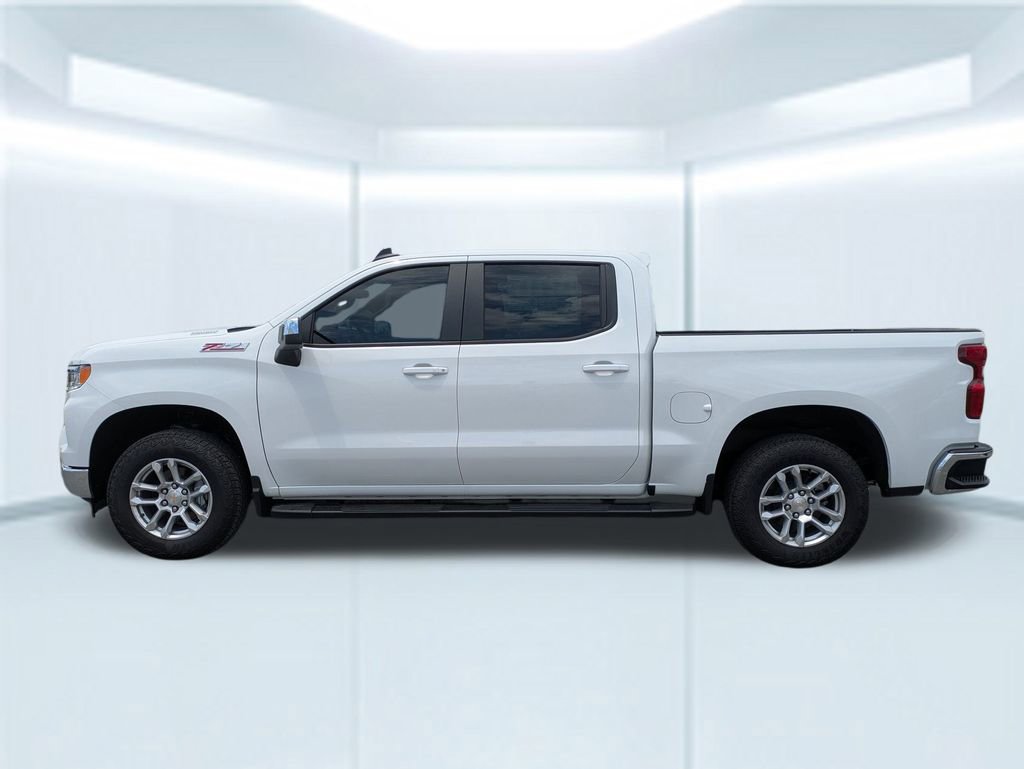 2025 Chevrolet Silverado 1500 LT photo 2