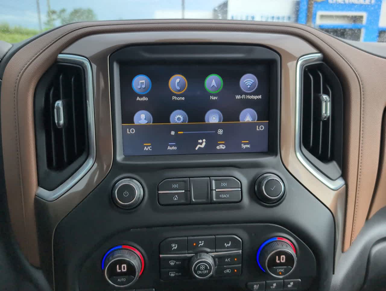 2020 Chevrolet Silverado 1500 High Country photo 25