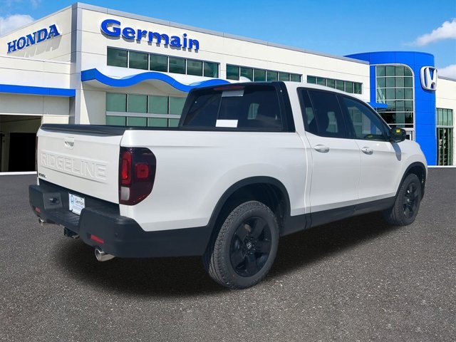 2025 Honda Ridgeline Black Edition photo 2
