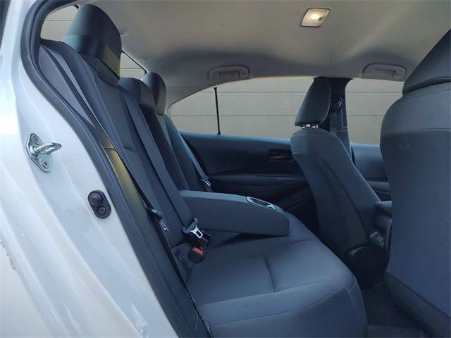 2023 Toyota Corolla LE photo 9