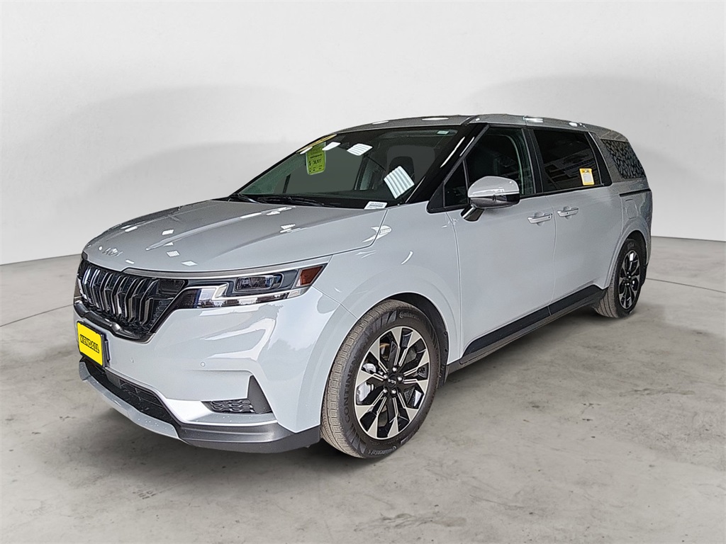 2024 Kia Carnival EX's photo