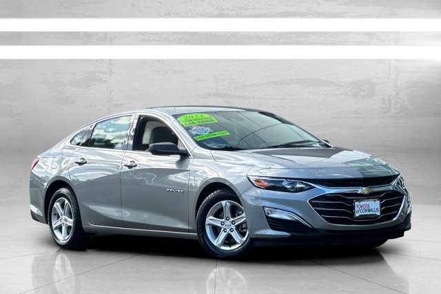 2023 Chevrolet Malibu LS photo 2