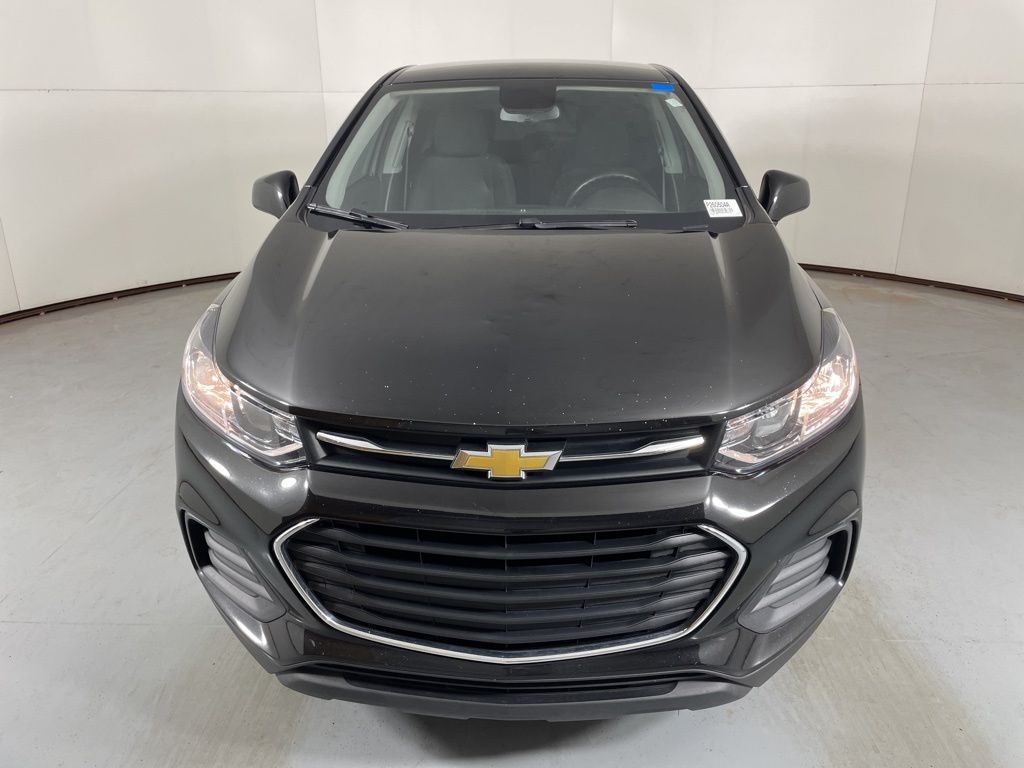 2022 Chevrolet Trax LS photo 4
