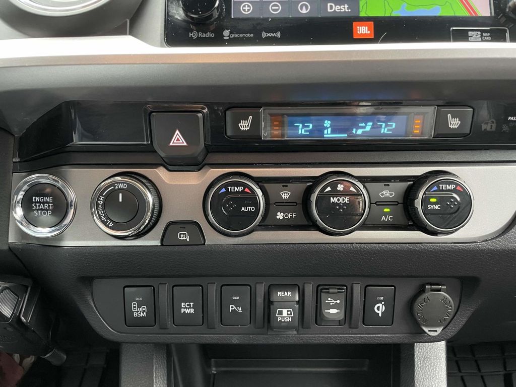 2018 Toyota Tacoma Limited photo 19