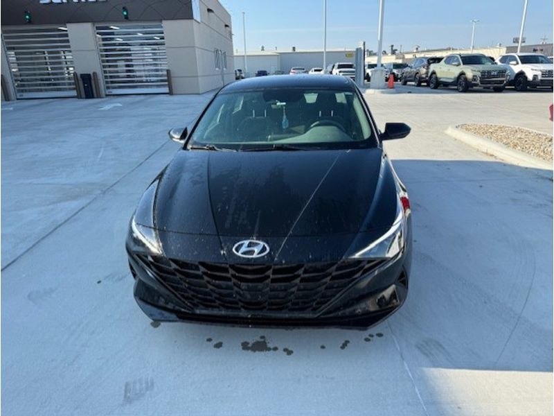 2023 Hyundai Elantra Blue photo 4