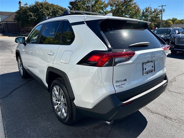 2025 Toyota RAV4 XLE Premium photo 2