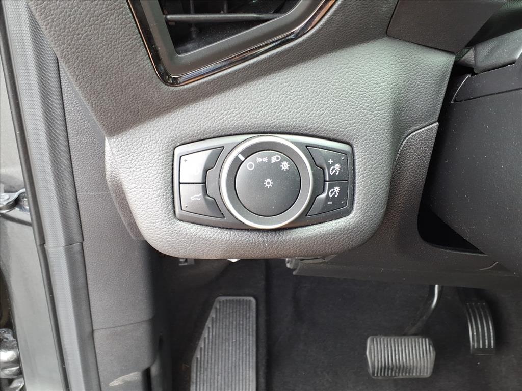 2017 Ford Escape Titanium photo 17
