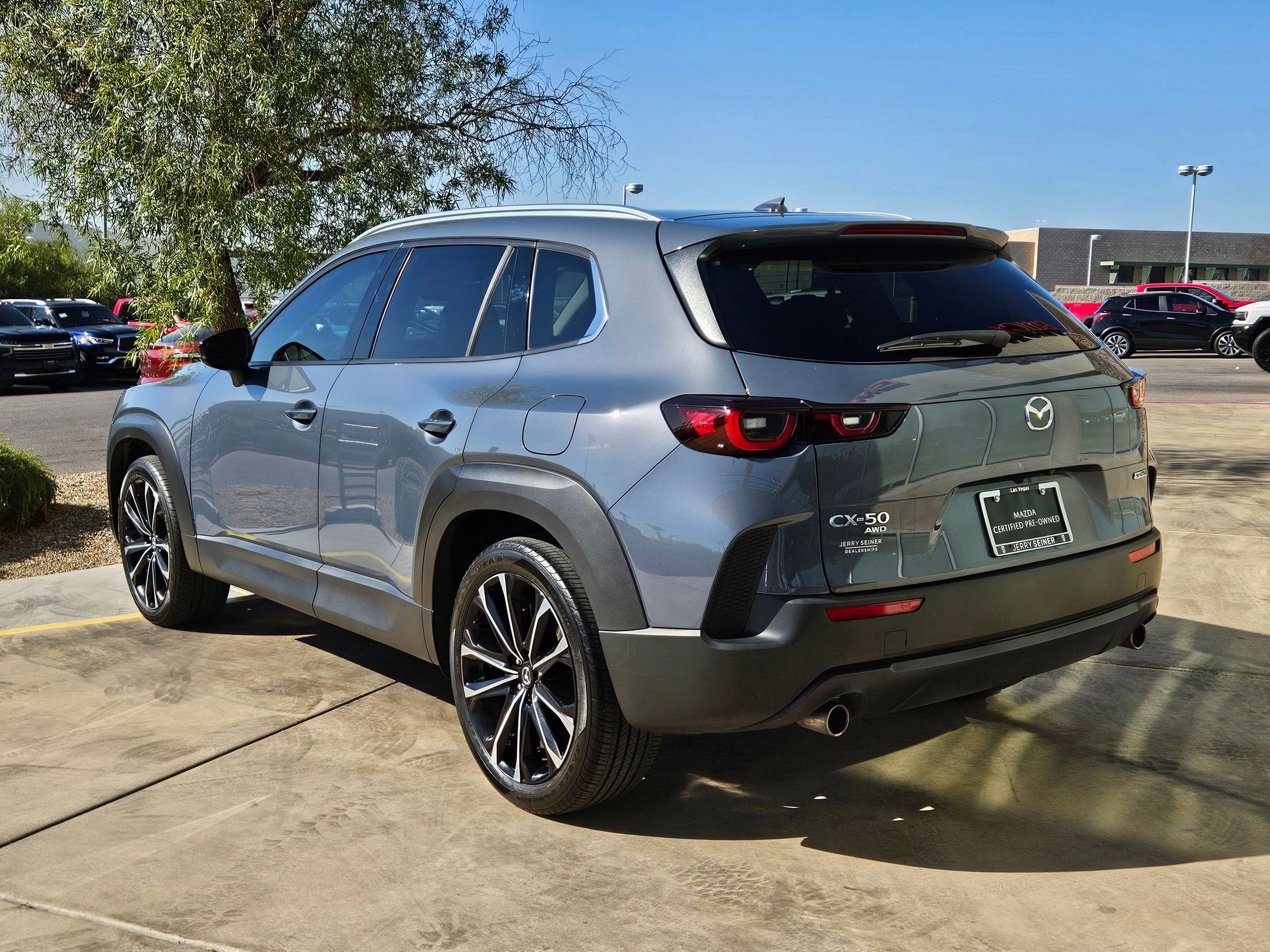 2023 Mazda CX-50 2.5 Premium Plus photo 3